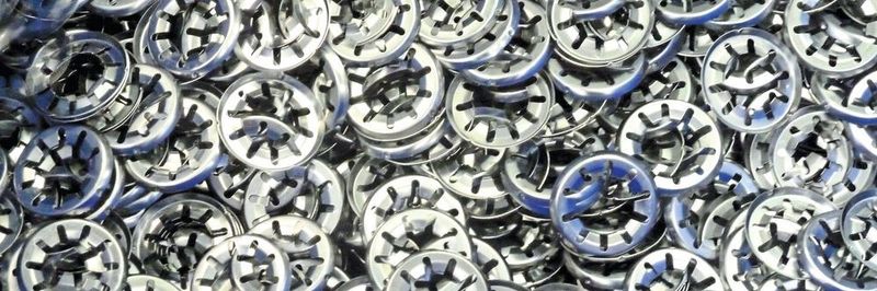 Lang+Menke produces millions of stamped parts like these per year at their location in Hemer.