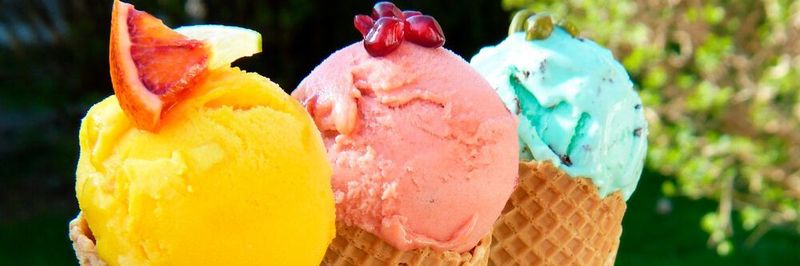 Casein wird unter anderem für die Herstellung von industriellem Speiseeis benötigt.