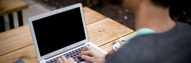 Hochkonzentriert arbeiten ohne Ablenkung – Assistenzsysteme des KIT könnten zukünftig dabei unterstützen.