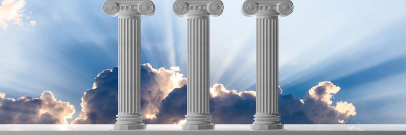 Flexibilität, Skalierbarkeit, geringere Kosten: auf diesen drei Säulen basieren die wesentlichen Vorteile von Cloud Computing.