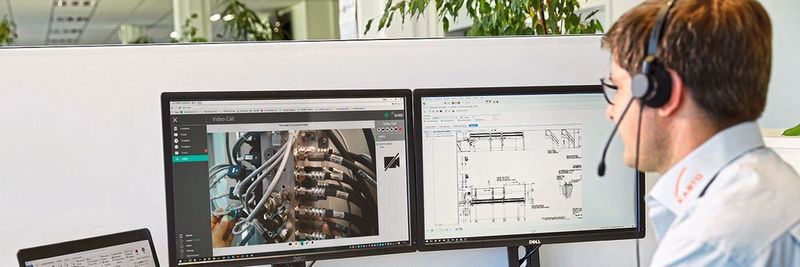 Alles im Blick: Per direkte Datenübertragung (Live-Stream) verfolgen die Servicespezialisten beim Hersteller die Wartung und den Service beim Anwender und geben unverzüglich Informationen und Anweisungen.