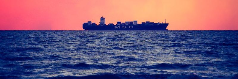 Statt die Verantwortung einem digitalen „Beiboot“ zu übertragen, kann man sich auch dazu entscheiden, mit dem ganzen Schiff gemeinsam Kurs auf die digitale Zukunft zu nehmen.