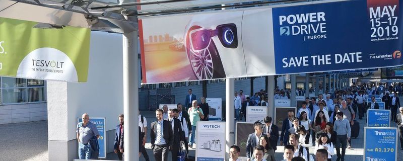 Besucher der Fachmesse Power 2 Drive im Jahr 2018.
