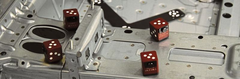 Die Würfeladapter wurden speziell für die Vermessung von Schweißbolzen entwickelt.