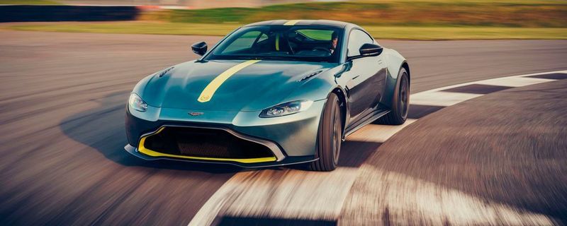 Aston Martin bietet den Vantage jetzt auch in einer geschärften AMR-Version an.