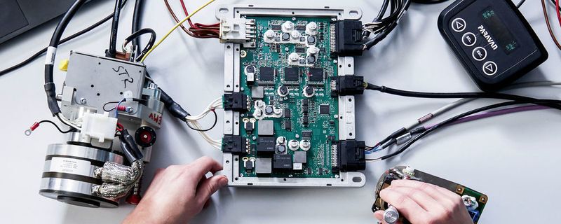 Xtronic ist Entwicklungspartner für Software und Elektronik in der Autoindustrie.