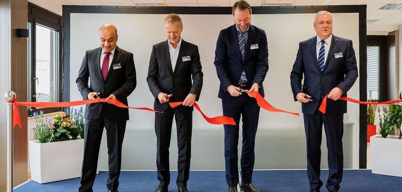Feier Eröffnung: Shashi Shukla, Uwe Hotz, Fredrik Emilson, Gerhard Reiff (v.l.n.r)
