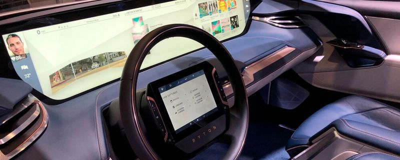 Many Chinese customers place more importance on an additional inch of a touchscreen than on more horsepower: The Chinese car manufacturer Byton will be installing a 48-inch display in its SUV M byte.