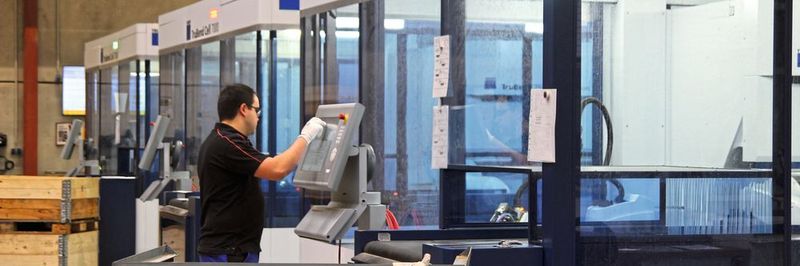 Jedes Jahr eine neue Biegezelle – das Wachstum von Rika Blechkomponenten machte es nötig.