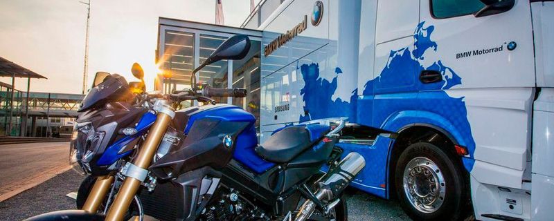 Je nach Station erwartet die Besucher im Rahmen der Tour eines der drei Programme: „Truck & Show“, „Truck & Ride“ oder „Ultimate Ride“, die sich in Umfang und Ablauf unterscheiden.