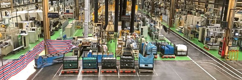 Für eine hohe Prozesssicherheit arbeitet die Teilereinigungsanlage im Motorenwerk von Nissan Dongfeng automatisiert.