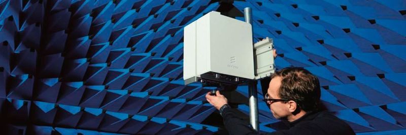 Bei dem labortest wurde ein MediaTek-Chipsatz mit einem Ericsson Radio System AIR 6488 5G über eine kommerzielle 5G-NR-Software und eine Dual-Mode-5G-Cloud-Core Lösung verbunden.