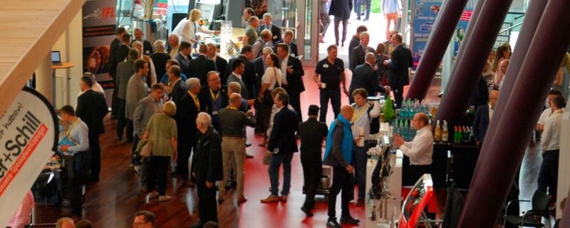Volles Haus in Esslingen, der ZKF-Branchentreff mobilisiert die Branche.