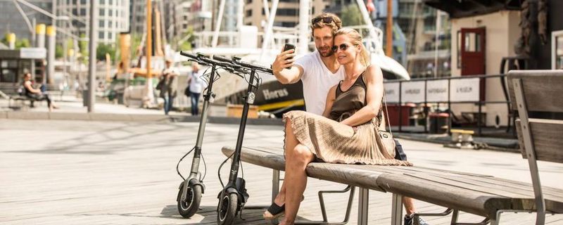 Bald schon dürften auch kleine E-Scooter in Deutschland das Straßenbild prägen.