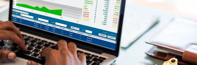 Data Scientists sind in verschiedenen Berufsfeldern sehr gefragt, wenn sie entscheidende Kompetenzen mitbringen.