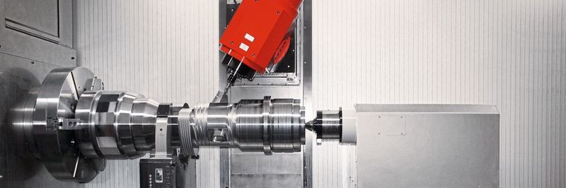 Die formschlüssige Klemmung der B-Achs-Frässpindel von Weiss ermöglicht es, während des Drehens die volle Maschinenleistung der Hyperturn 100 Powermill zu nutzen.