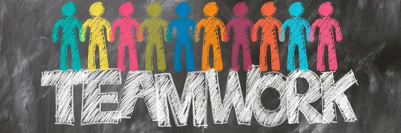 Collaboration Tools vereinfachen die interdisziplinäre Teamarbeit über verschiedene Standorte hinweg.