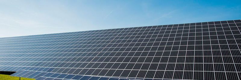 Strom wird nicht immer dann gebraucht, wenn er auch produziert wird – neue Speichertechnologien für Erneuerbare Energien müssen her.
