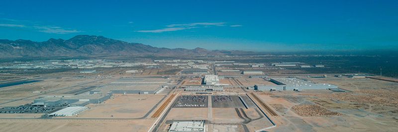 High-level representatives of the Mexican government and the BMW Group opened the company’s new automotive plant in San Luis Potosi in Mexico today.