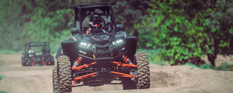 Einmal mit dem Polaris RZR RS1 – ein Testfahrt-Bericht aus Weiterstadt.