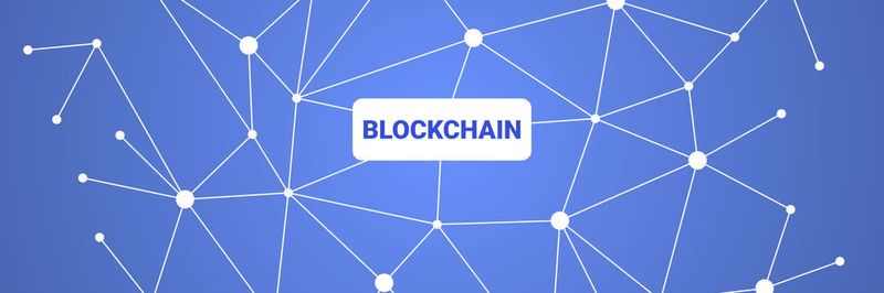 Die Blockchain erlaubt es, Daten dezentral zu speichern, statt wie bei einer Datenbank klassisch nur auf einem zentralen Server.