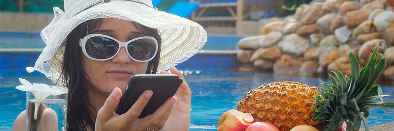 Auch im Urlaub gilt: Computer und Wasser sind ziemlich schlechteste Freunde.