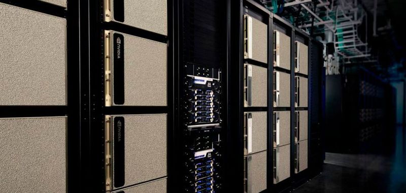 Rechenpower für autonome Fahrsoftware: Der DGX SuuperPOD von Nvidia bietet 1536 V100-Tensor-Core-GPUs.