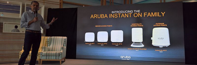 Aruba-CEO Keerti Melkote präsentiert der Presse die neue InstantOn-AP-Serie für den SMB-Markt.