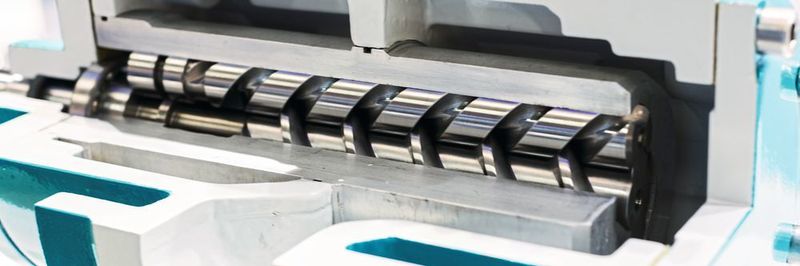 Die Drucklufttechnik wird heute in unterschiedlichsten Industrien eingesetzt – von der Lebensmittelverarbeitung bis hin zur Automobilfertigung.