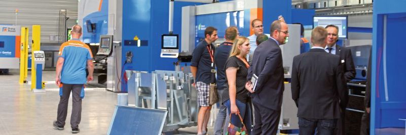 Die automatisierten Blechbearbeitungsmaschinen zogen bei der Hausmesse von Prima Power das Interesse vieler Besucher auf sich.