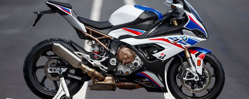 Weltweit müssen 338 Einheiten der S 1000 RR (gebaut vom 9. Mai bis 7. Juni) auf fehlerhafte Kurbelgehäuse überprüft werden.