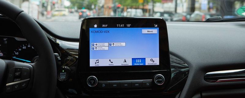 Ford und Vodafone arbeiten an einem Leitsystem für die Parkplatzsuche.