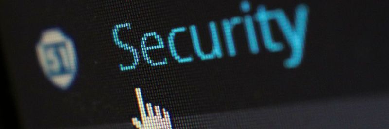 Im Zuge von DevSecOps werden Development und Operations im Sinne der sicheren Softwareentwicklung durch Security-Prozesse unterstützt.