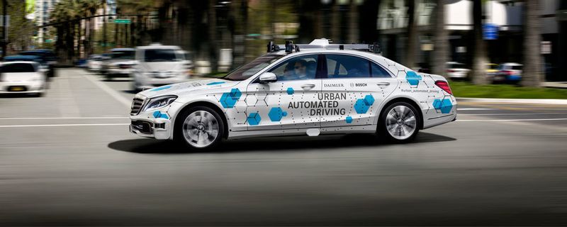 Daimler kooperiert mit BMW beim Roboterauto.