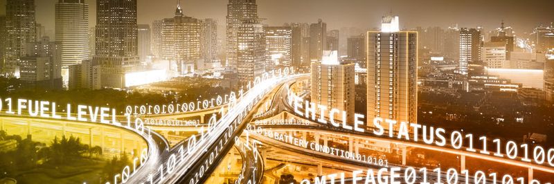 Vernetzte Fahrzeugtechnologien und Dienste revolutionieren das Automobil.