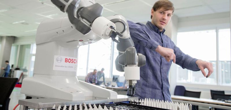 Im Januar 2019 gab Bosch bekannt, dass man in Zukunft darauf hinarbeite, eine weltweit führende Rolle bei vernetzten Lösungen für das IoT sowie im Bereich KI einzunehmen. Die Investitionen in den AI Campus sind dafür ein wichtiger Schritt.