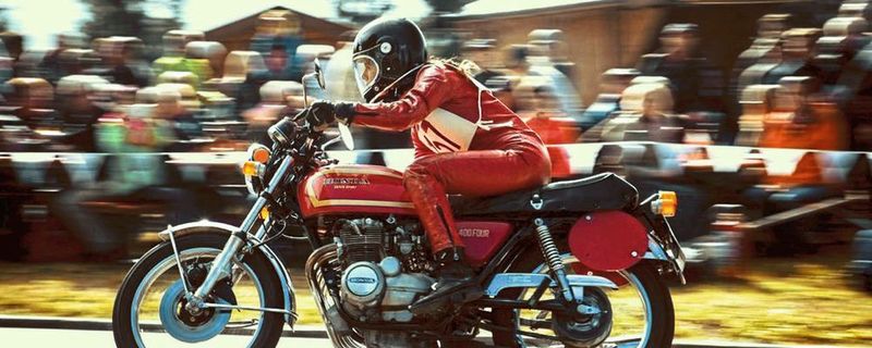 Chiara macht Frauen Mut, sich aufs Motorrad zu setzen und ihr Ding zu machen.