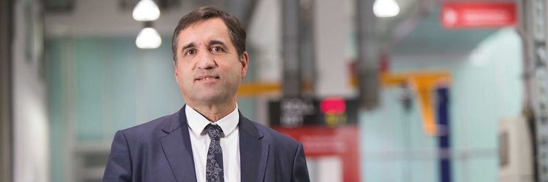 "Selbst wenn es auf den ersten Blick so aussieht, als würden wir „nur“ ein Nichts liefern – Vakuum ist immer ein kritischer Parameter im Prozess, weil die Kontrolle darüber sehr komplex ist." Dr. Eric Taberlet, Vorstandsvorsitzender bei Pfeiffer Vacuum