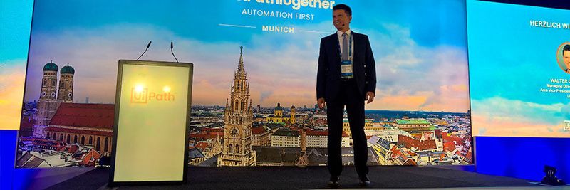 Walter Obermeier, Geschäftsführer der deutschen UiPath GmbH, fordert: „Ein Software-Robot für jeden!“