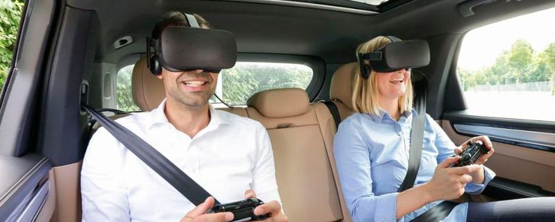 Das Start-up Holoride bietet ein VR-Unterhaltungsprogramm für die Rückbank.