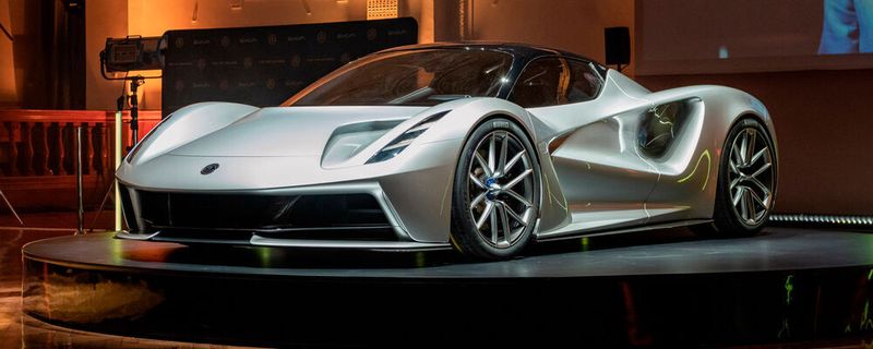 Der neue Lotus Evija bei seiner Enthüllung in London.