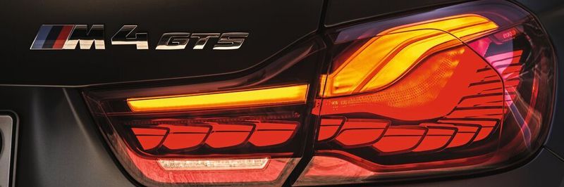 Mit zunehmender PS-Zahl und Geschwindigkeit von Fahrzeugen hat sich die Bedeutung von Scheinwerfern drastisch verändert.