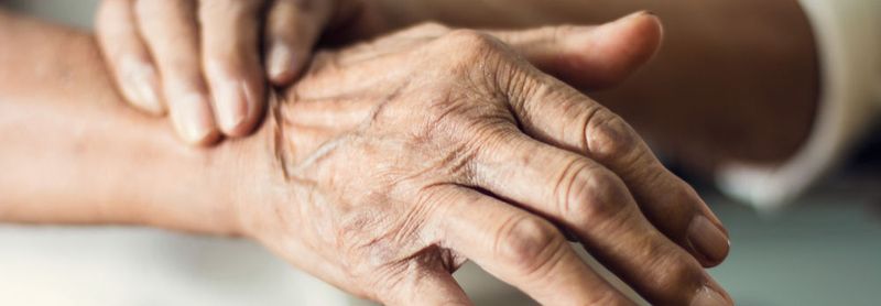 Bei der Parkinson-Erkrankung verbreiten sich anormale Proteine im Gehirn. Oxidativer Stress könnte dafür eine treibende Kraft sein.