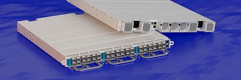 Mit dem FSP-3000-TeraFlex-Terminal von ADVA sei es gelungen, Daten in einem terrestrischen WAN mit bisher unerreichter Wellenlängeneffizienz zu übertragen.