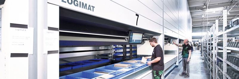 Die Bedienung der Lagerlifte erfolgt mittels Touchscreen über selbsterklärende Nutzeroberflächen.