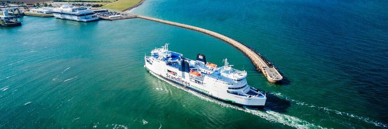 Die Fähre der Reederei Scandlines zwischen Puttgarten und Rødby verkehrt täglich im halbstündigen Takt.