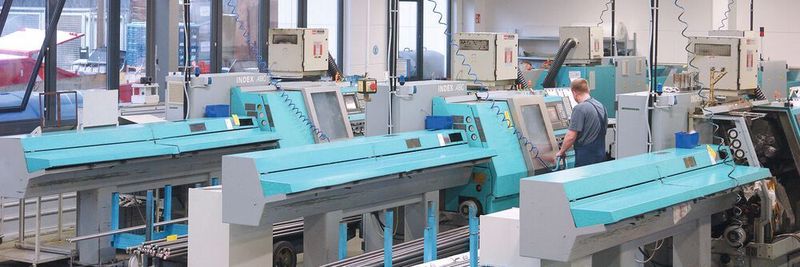 Bei durchschnittlich 10 % Wachstum steigt die Komplexität von Planung und Verwaltung – und in den Hallen muss jeder Platz genutzt werden.