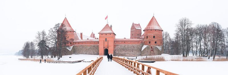 Die spätmittelalterliche Wasserburg Trakai in Litauen versinnbildlicht stereotypische Bilder über den Norden Europas.