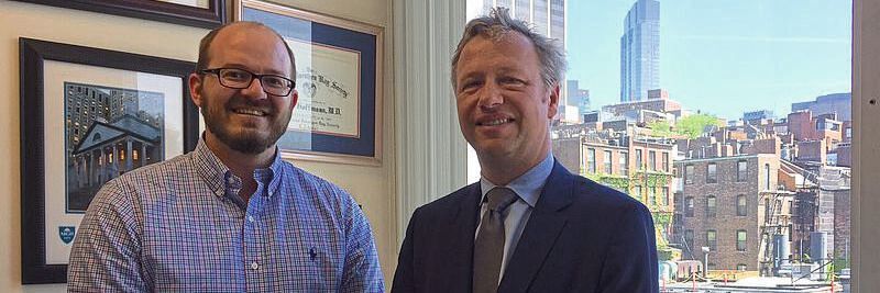 Prof. Dr. Udo Hoffmann von der Harvard University und Prof. Dr. Thomas Mayrhofer von der Hochschule Stralsund sind sich sicher, dass das Wissen über das individualisierte Sterberisiko dazu genutzt werden kann, informierte Entscheidungen über Präventionsmaßnahmen wie Lungenkrebs-Screenings zu treffen.