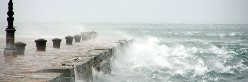 What are the challenges facing the aluminum foundry industry in these stormy times?